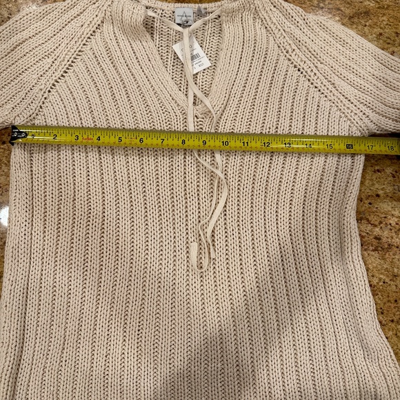 NWT🩷ANNE KLEIN CHALK V-NECK SWEATER WITH TIE SIZE SMALL - Picture 7 of 8